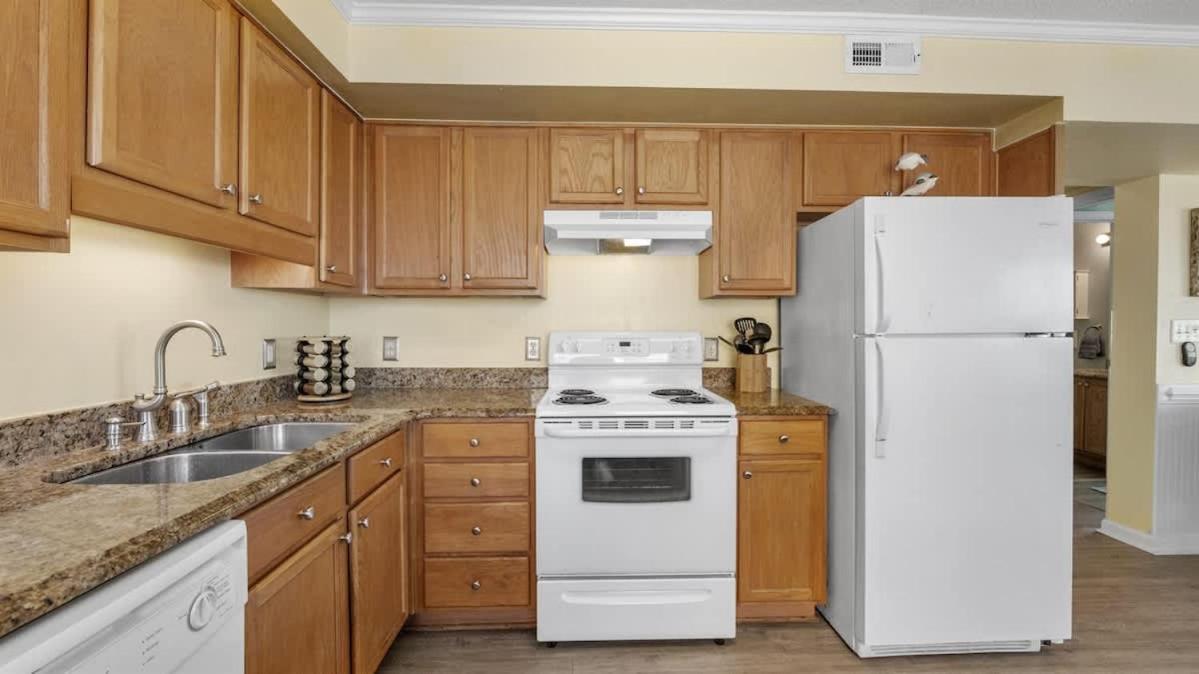 *2Br Oceanfront Retreat*King Ensuite*Pool*Nmb Cherry Grove*Pc4 Myrtle Beach Eksteriør bilde